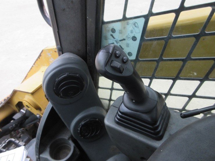 2020-caterpillar-272d3-xe-image-12