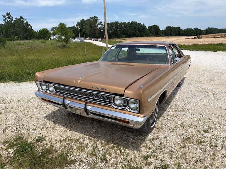 #24070-•-1969-plymouth-fury-image-1