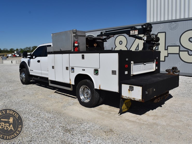 2017-ford-f550-xl-image-3