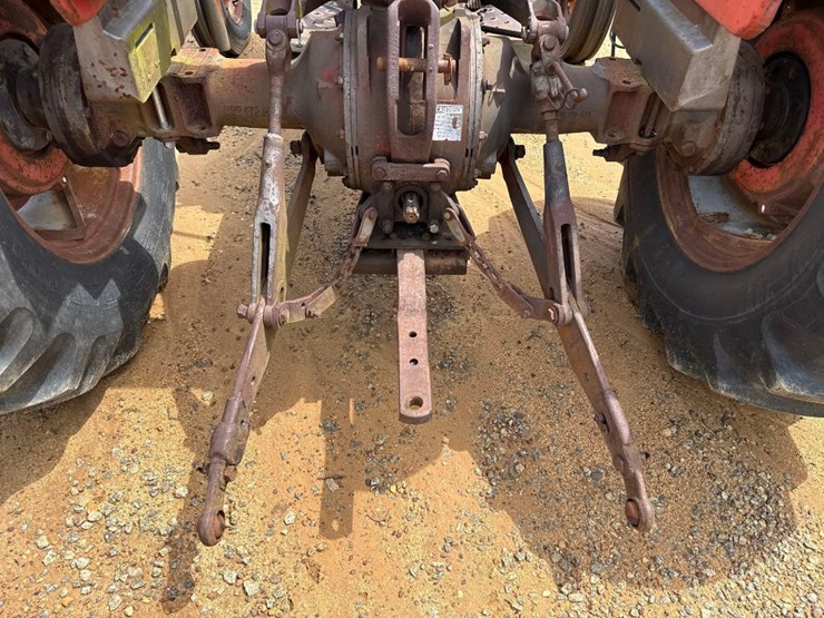 massey-ferguson-175-image-10