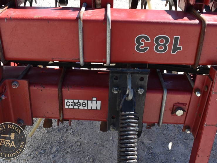 case-ih-183-image-16