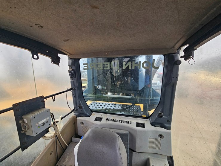 2010-deere-200d-lc-image-38