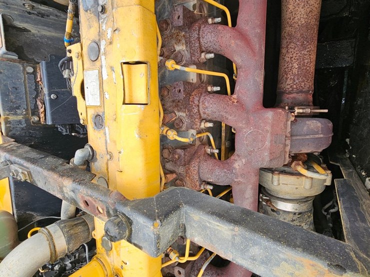 2010-deere-200d-lc-image-23
