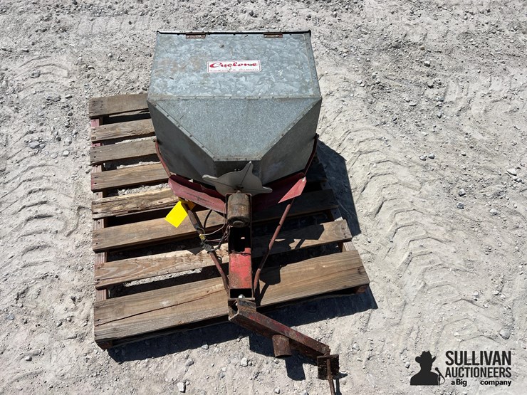 cyclone-spreader-image-1