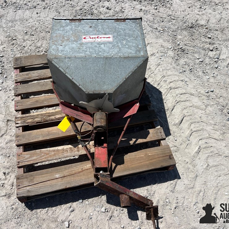 Cyclone Spreader