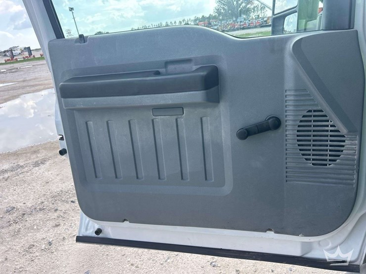 2013-ford-f450-image-11