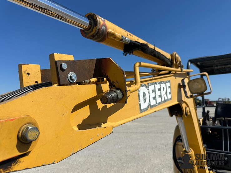 2005-deere-35c-image-11