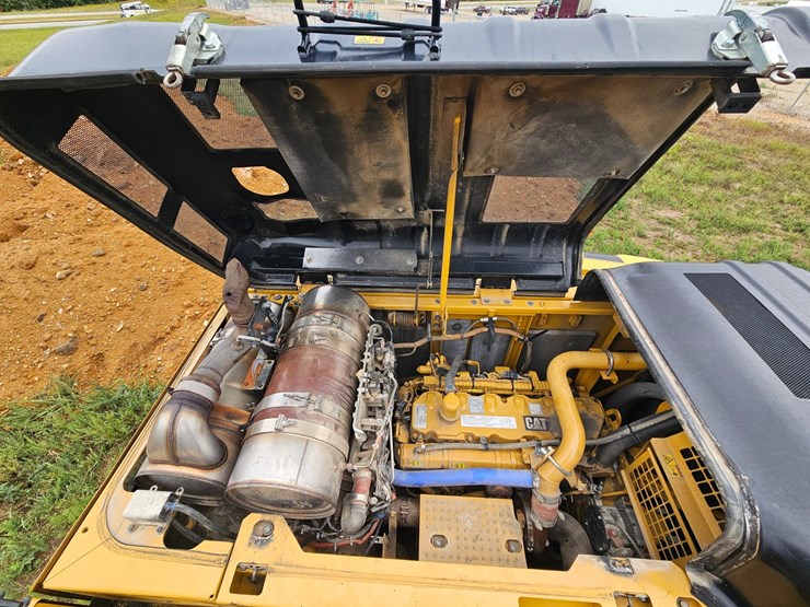 2017-caterpillar-336f-image-33