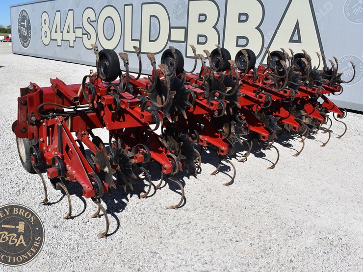 case-ih-183-image-13