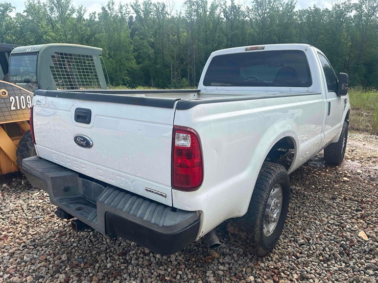 2008-ford-f250-xl-image-4