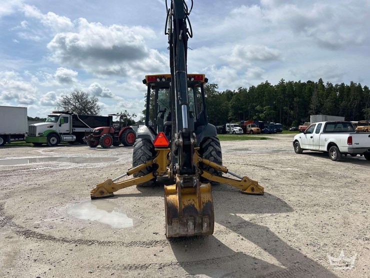 deere-410l-image-48