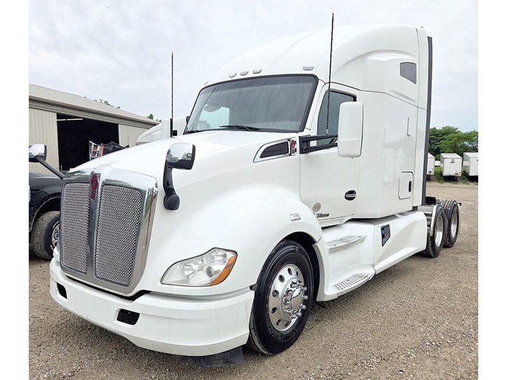 2019-kenworth-t680-image-1