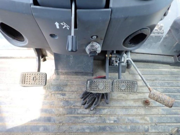 2016-kubota-m6-141-image-14
