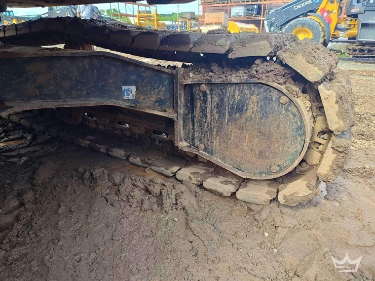2020-deere-135g-image-12