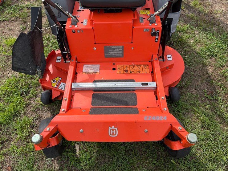#6004-•-husqvarna-48"-ez4824-zero-turn-lawnmower-image-7