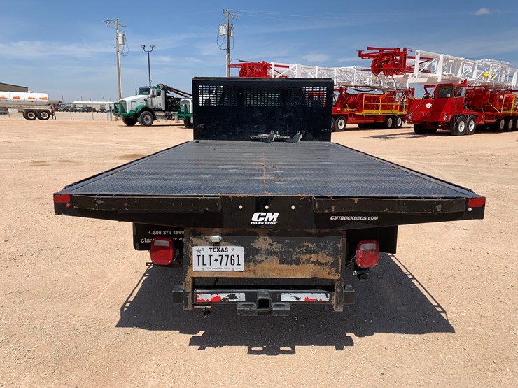 2022-chevrolet-silverado-6500hd-image-4