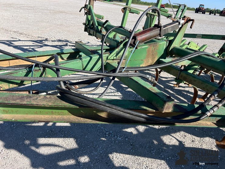 john-deere-1000-image-16
