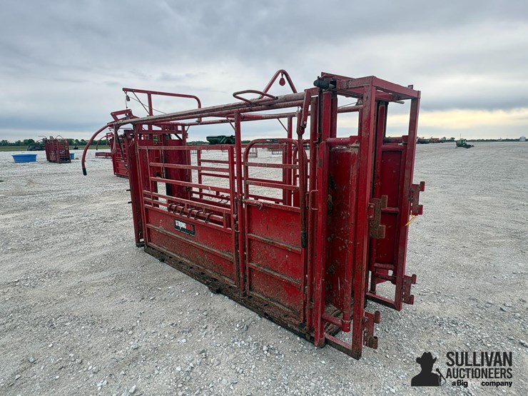 stronghold-cattle-chute-image-7