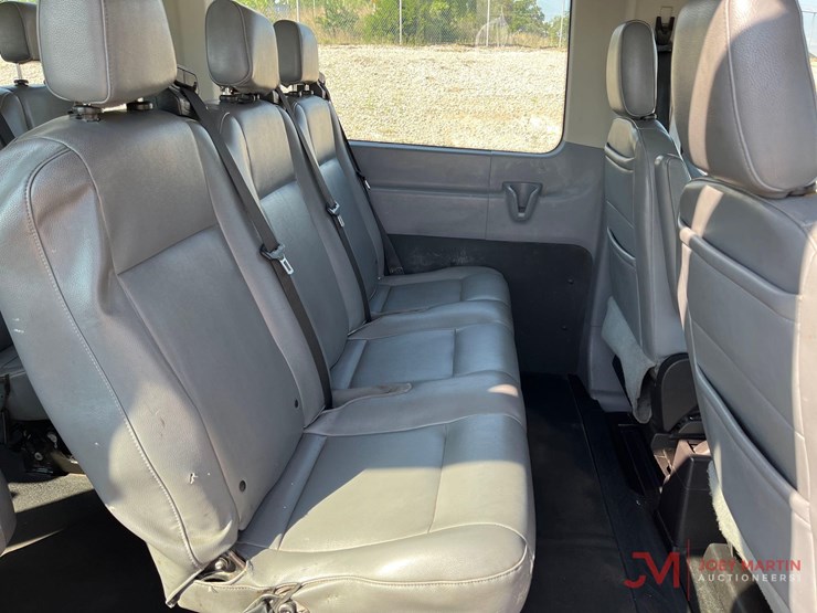 2019-ford-transit-image-13