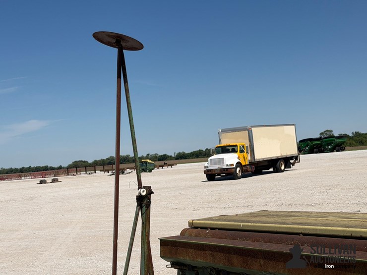 john-deere-8300-image-14