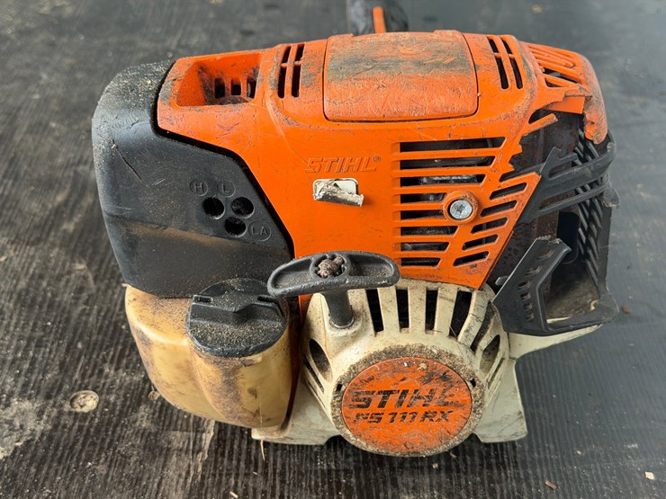 #6073-•-stihl-fs111rx-4'-hedge-trimmer-image-2