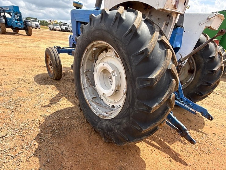 ford-7000-image-8