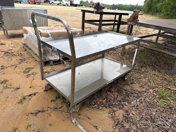 2231---2'-x-4'-stainless-rolling-cart-image-3