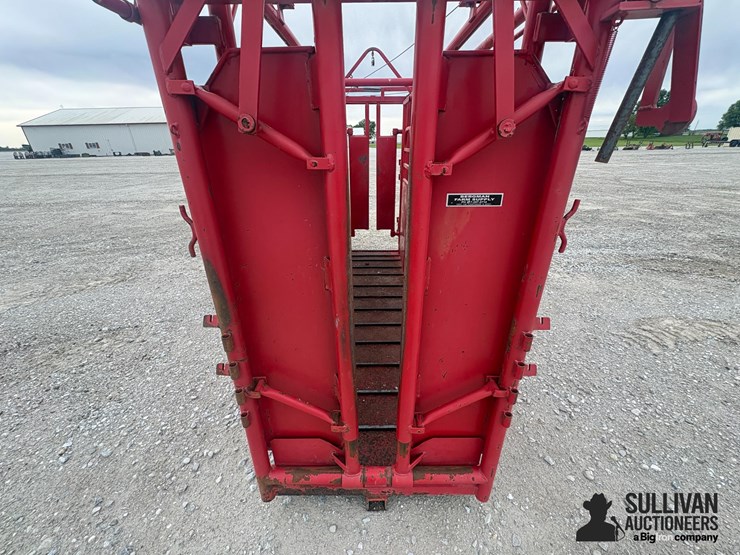 stronghold-cattle-chute-image-13