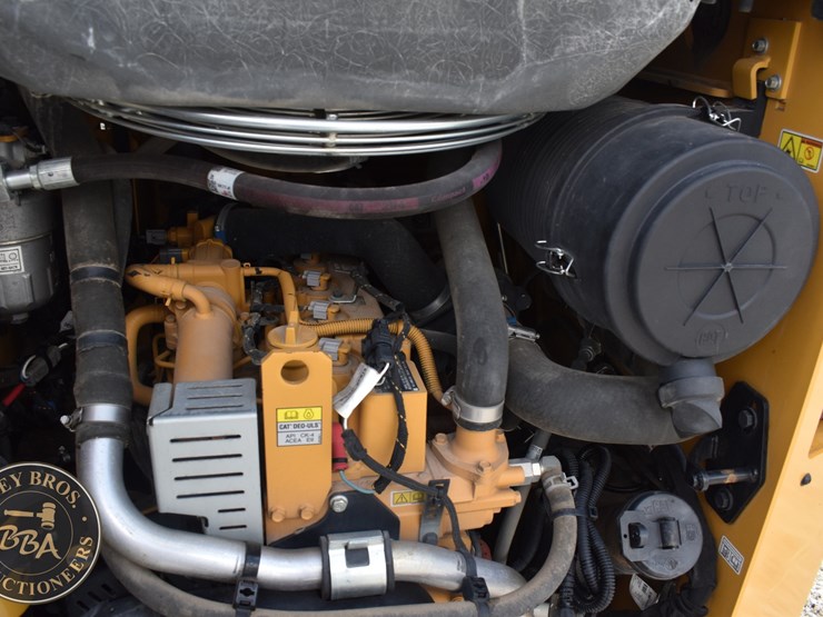 2023-caterpillar-259d3-image-26