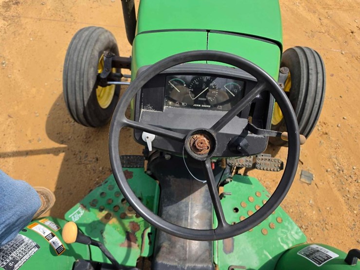 john-deere-5205-image-11