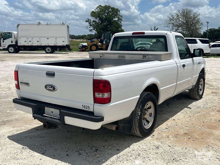2009-ford-ranger-image-3