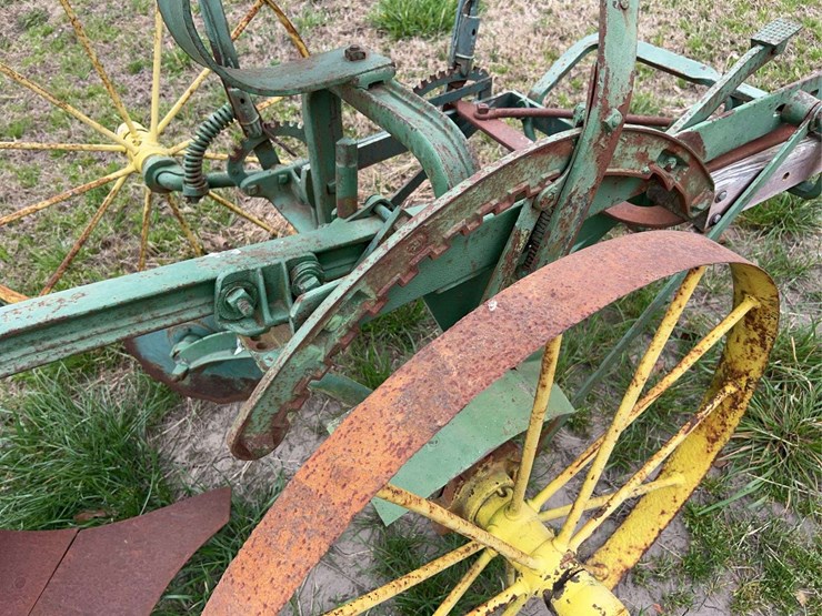 john-deere-one-bottom-plow-image-18