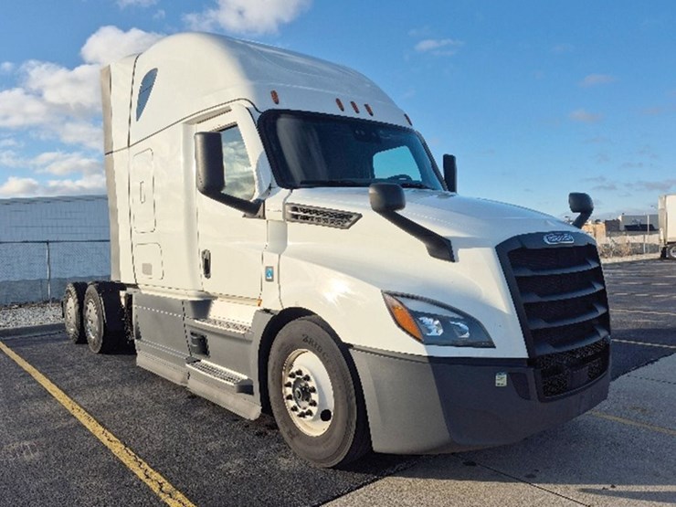 2023-freightliner-cascadia-126-image-1