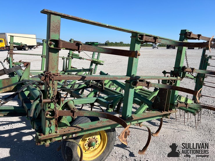 john-deere-1000-image-12