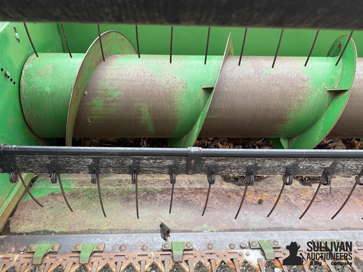 john-deere-220-image-18