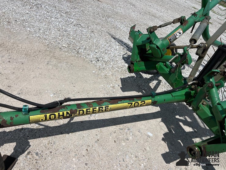 john-deere-702-image-19