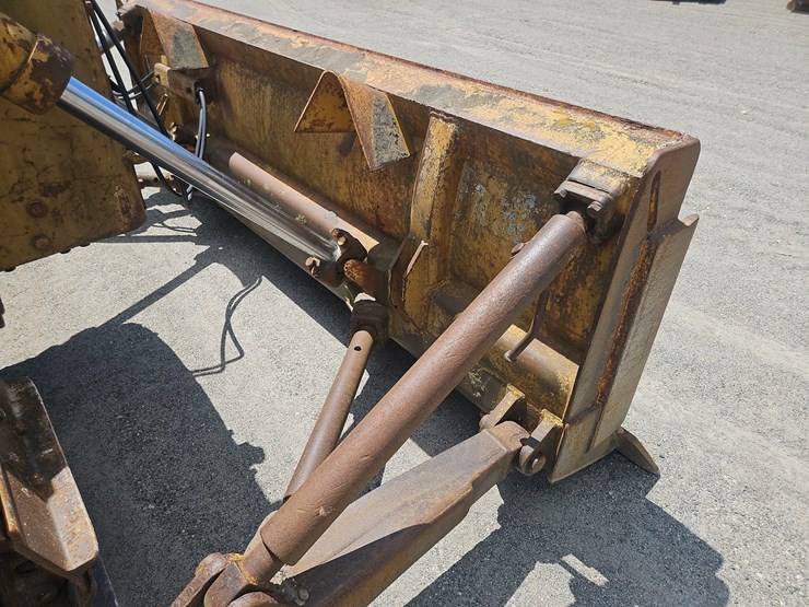 caterpillar-d5b-image-10