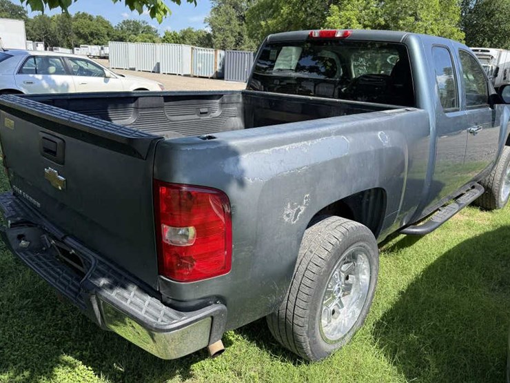 2008-chevrolet-silverado-1500-image-3