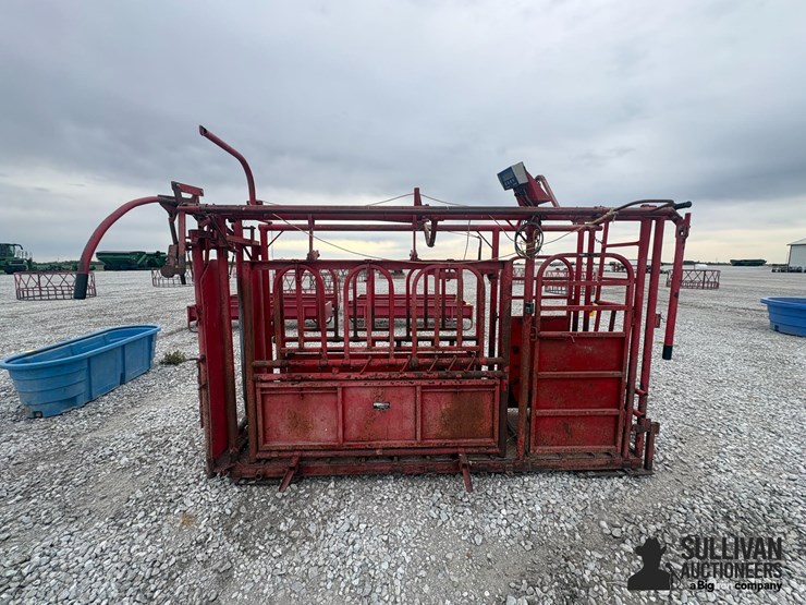 stronghold-cattle-chute-image-8