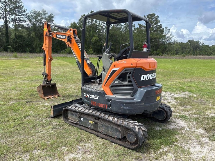 2019-doosan-dx35-mini-excavator-image-4