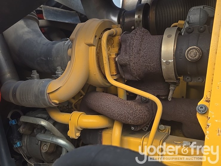 2020-deere-310sl-image-34