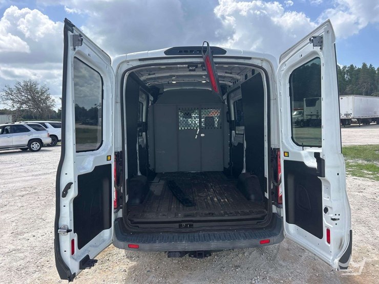 2018-ford-transit-image-21