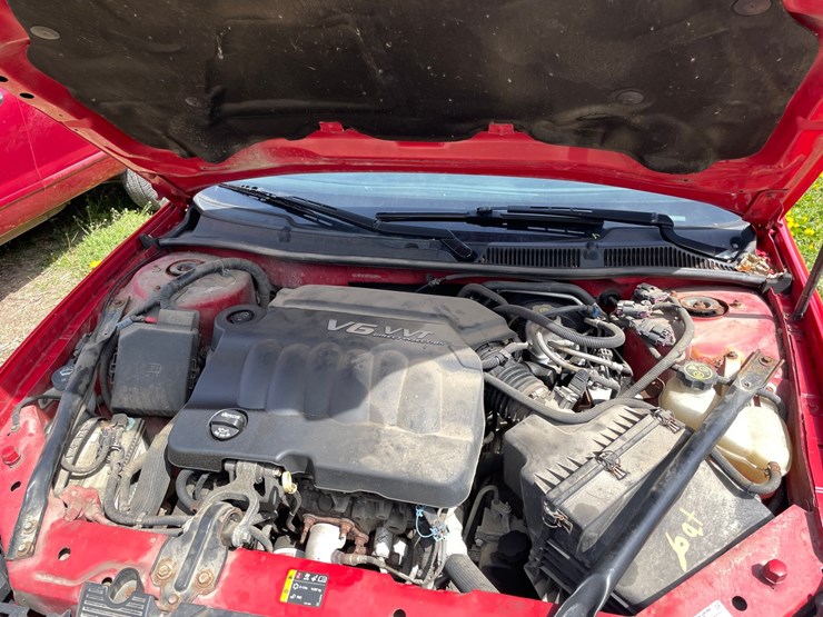 #2101-•-2013-chevy-impala-(has-wi-title)-image-34