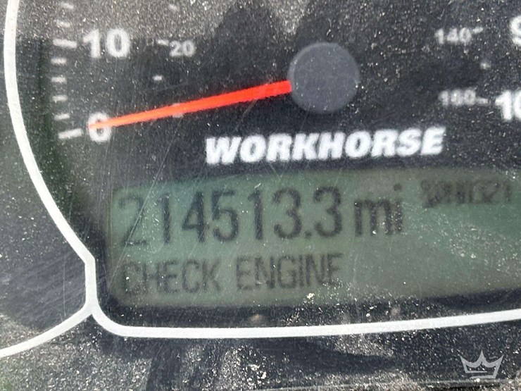 2010-workhorse-w62-image-6
