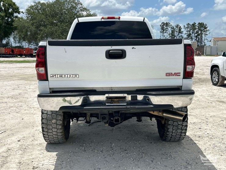 2007-gmc-sierra-2500hd-image-20