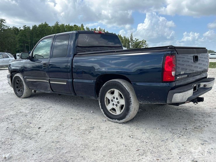 2005-chevrolet-silverado-1500-image-4