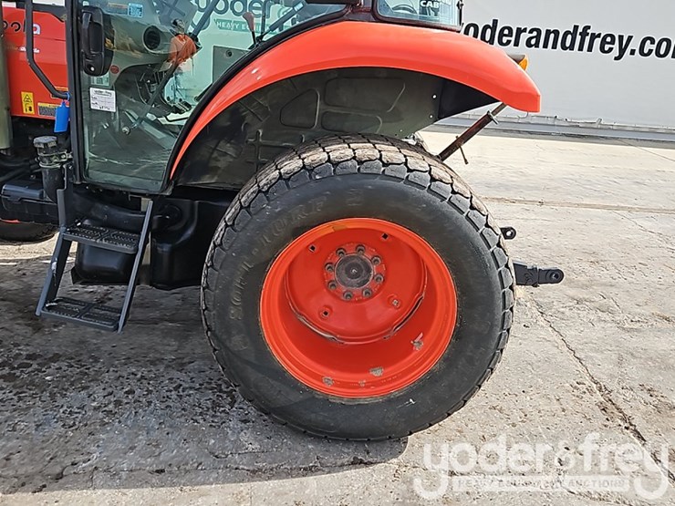 2020-kubota-m6060hd-image-12