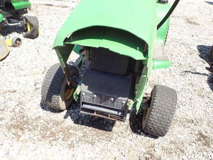 john-deere-lt166-image-13
