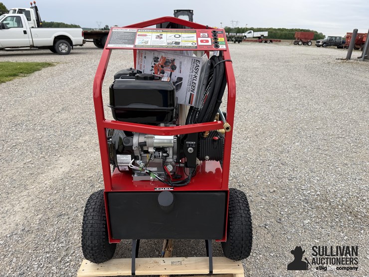 2026-magnum-4000-series-hot-water-pressure-washer-image-2