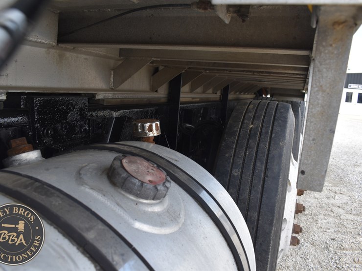 2007-kenworth-t800-image-18